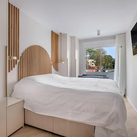 De Standing En Front De Mer, Pour 4 Appartement *