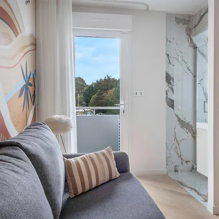 Appartement De Standing En Front De Mer, Pour 4 *